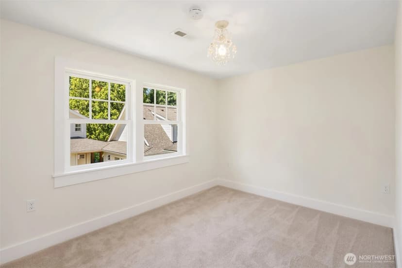 Property photo for 10841 Ne 108th Street, Kirkland photo 28