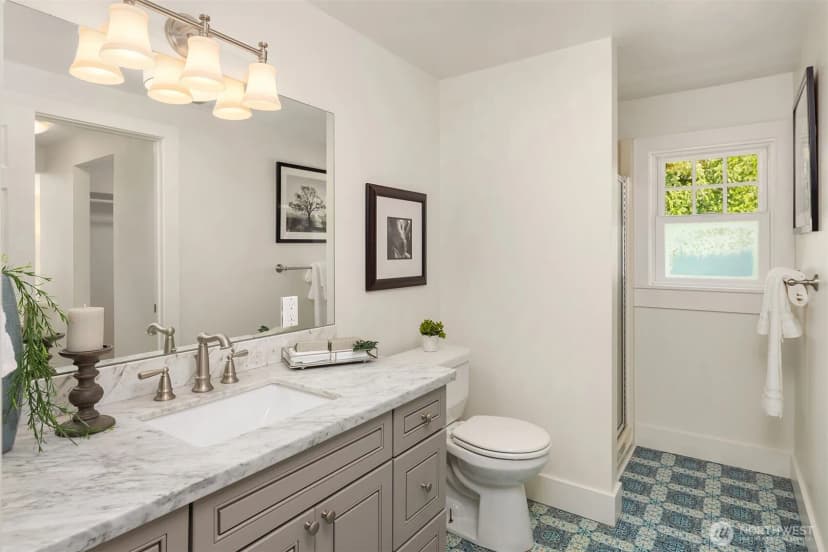 Property photo for 10841 Ne 108th Street, Kirkland photo 30