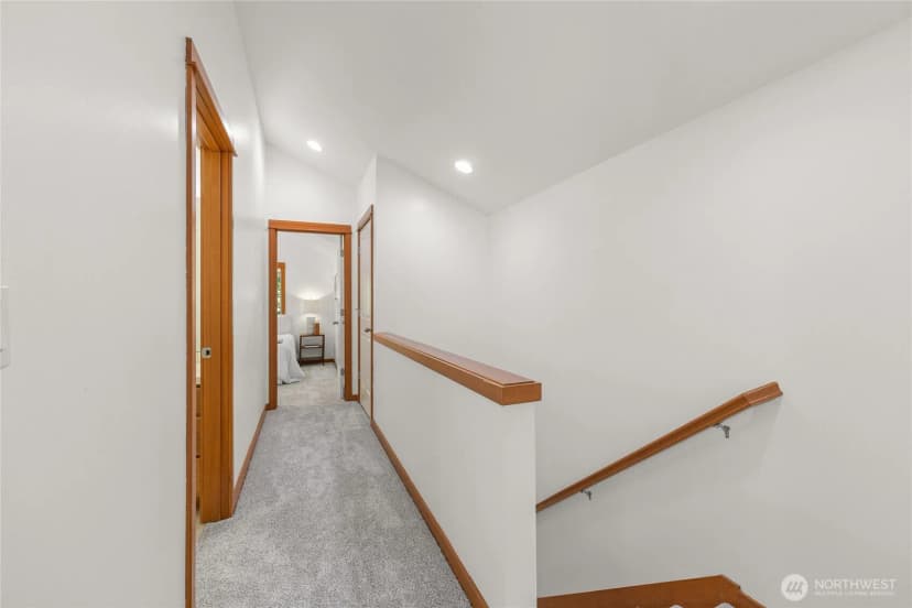 Property photo for 2511 Ne 125th St #a, Seattle photo 28
