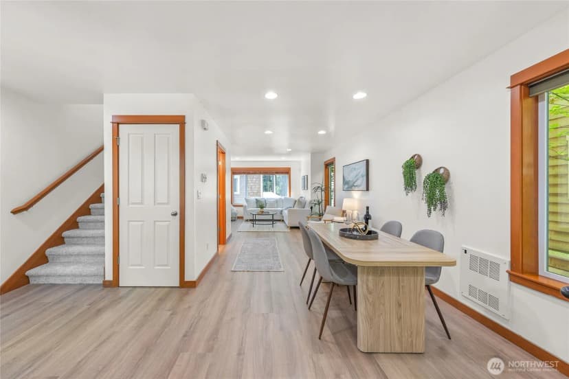 Property photo for 2511 Ne 125th St #a, Seattle photo 16