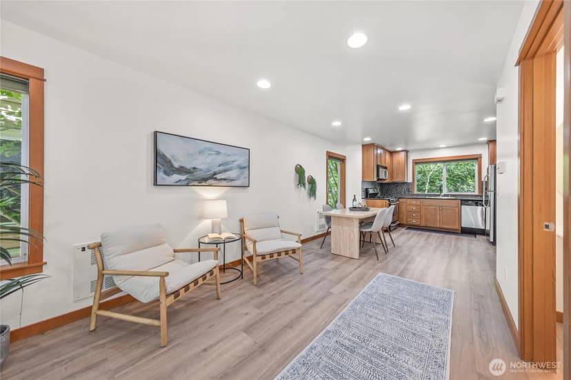 Property photo for 2511 Ne 125th St #a, Seattle photo 11