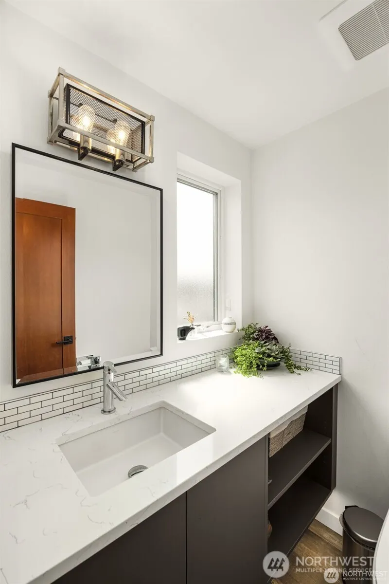 Property photo for 917 Nw 51st Street #d, Seattle photo 13