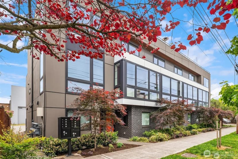 Property photo for 917 Nw 51st Street #d, Seattle photo 2