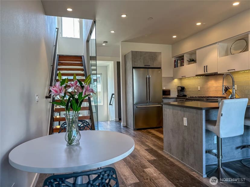 Property photo for 917 Nw 51st Street #d, Seattle photo 10