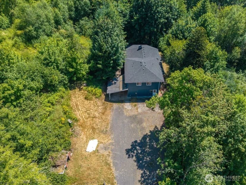Property photo for 7650 Old Pacific Highway N, Castle Rock photo 38