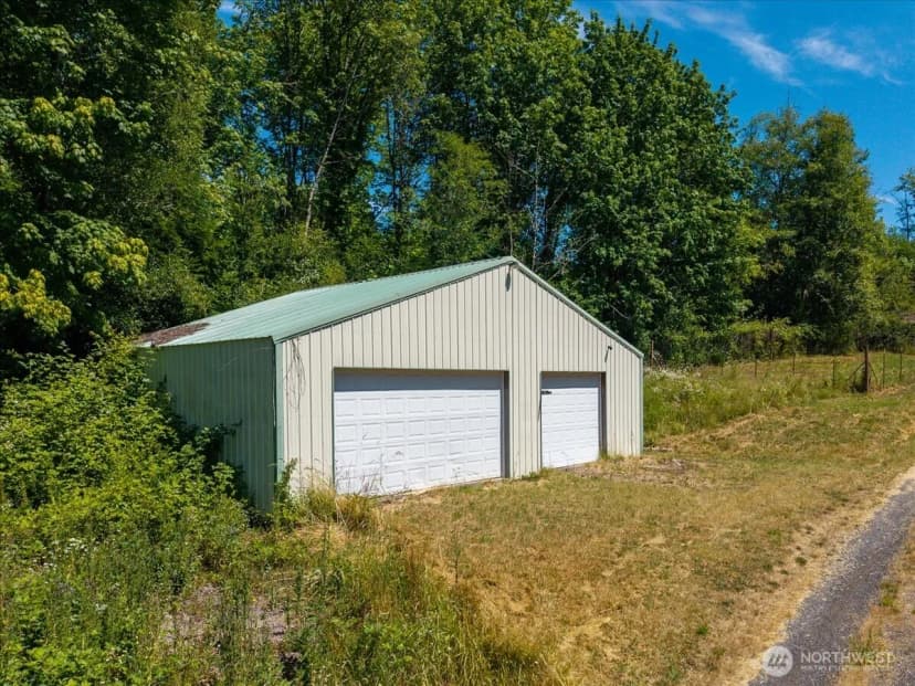 Property photo for 7650 Old Pacific Highway N, Castle Rock photo 36