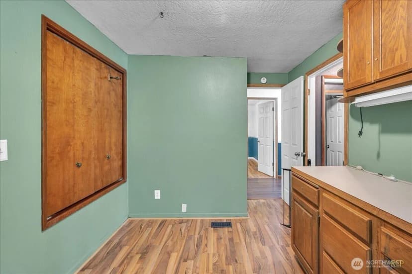 Property photo for 7650 Old Pacific Highway N, Castle Rock photo 24