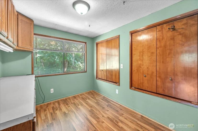 Property photo for 7650 Old Pacific Highway N, Castle Rock photo 23