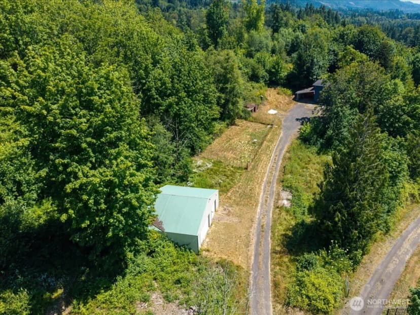 Property photo for 7650 Old Pacific Highway N, Castle Rock photo 39