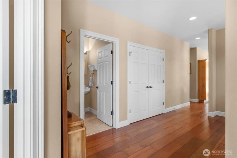 Property photo for 2603 Sea Crest Lane, Long Beach photo 9