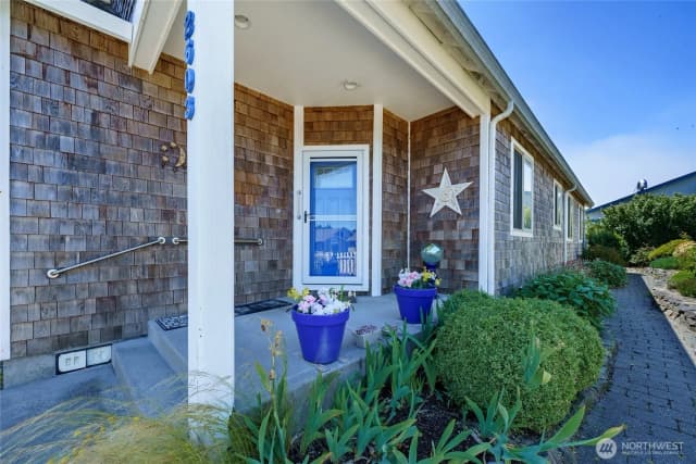 Property photo for 2603 Sea Crest Lane, Long Beach photo 5