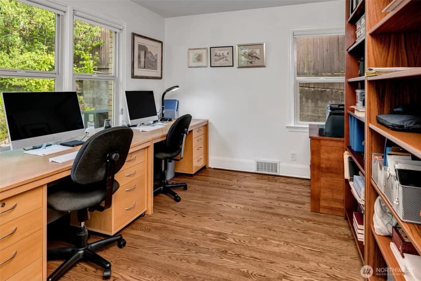 Property photo for 3006 43rd Avenue W, Seattle photo 18
