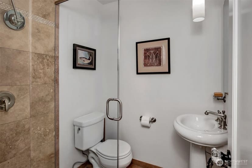 Property photo for 3006 43rd Avenue W, Seattle photo 23
