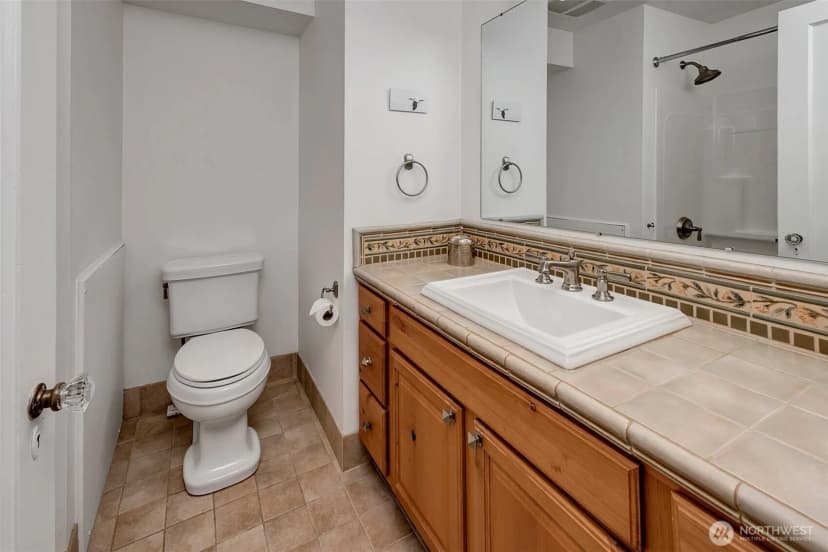 Property photo for 3006 43rd Avenue W, Seattle photo 22