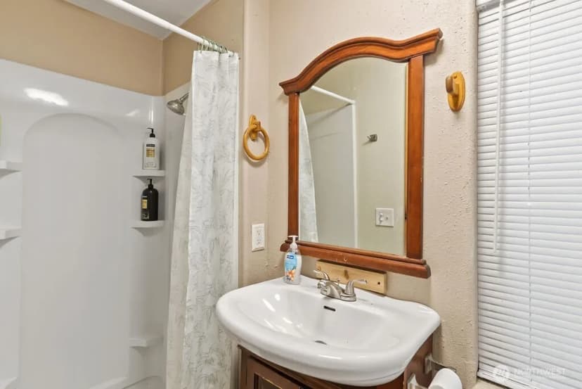 Property photo for 8817 Clearwater Lane Se, Port Orchard photo 33