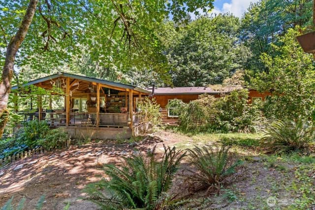 Property photo for 8817 Clearwater Lane Se, Port Orchard photo 4