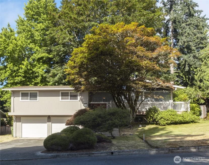 Property photo for 1322 W Mount Dr, Fircrest