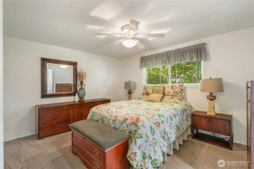 Property photo for 1322 W Mount Dr, Fircrest photo 20