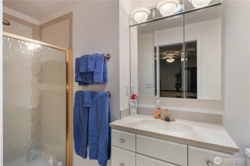 Property photo for 1322 W Mount Dr, Fircrest photo 23