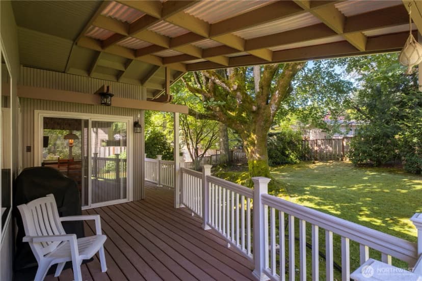 Property photo for 1322 W Mount Dr, Fircrest photo 33