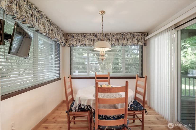 Property photo for 1322 W Mount Dr, Fircrest photo 13