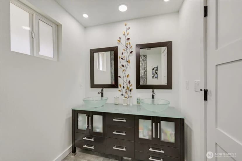 Property photo for 701 Mountain View Drive, Mount Vernon photo 14