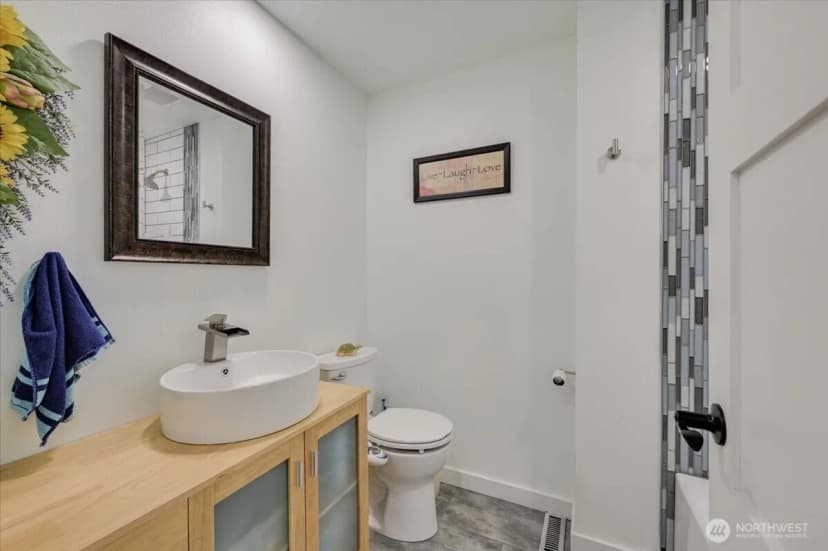 Property photo for 701 Mountain View Drive, Mount Vernon photo 16