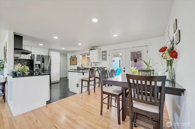 Property photo for 701 Mountain View Drive, Mount Vernon photo 6