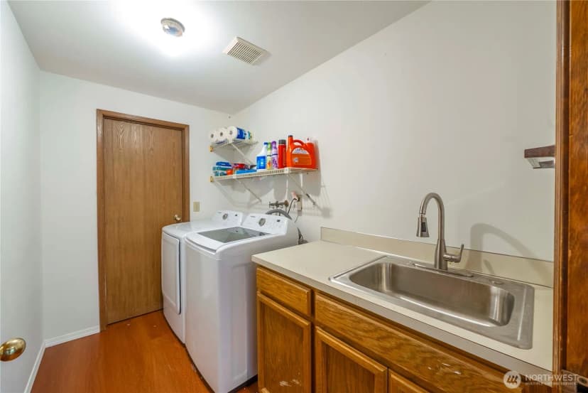 Property photo for 8113 S 121st Street, Seattle photo 28
