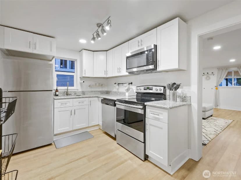 Property photo for 2118 S Sheridan Avenue, Tacoma photo 15