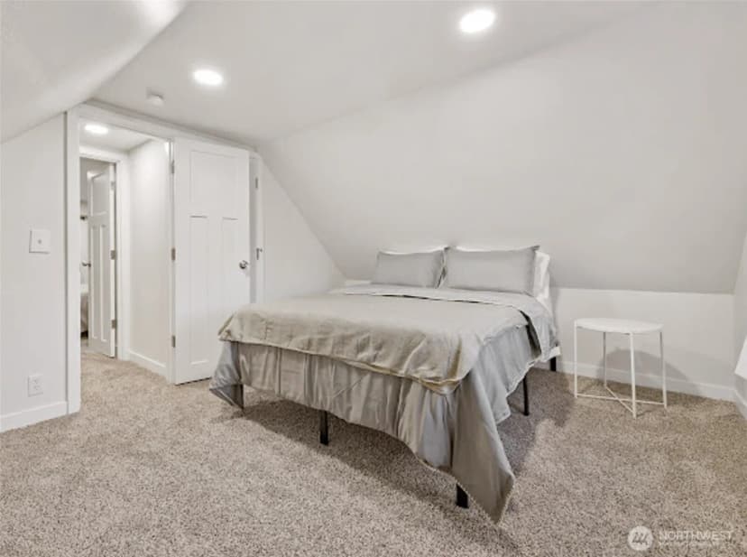 Property photo for 2118 S Sheridan Avenue, Tacoma photo 28