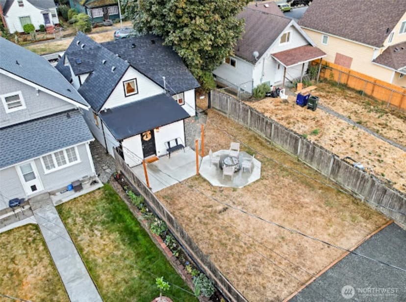 Property photo for 2118 S Sheridan Avenue, Tacoma photo 7