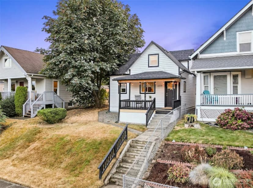 Property photo for 2118 S Sheridan Avenue, Tacoma photo 2