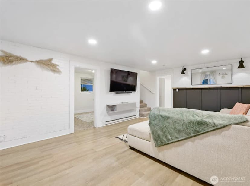 Property photo for 2118 S Sheridan Avenue, Tacoma photo 13