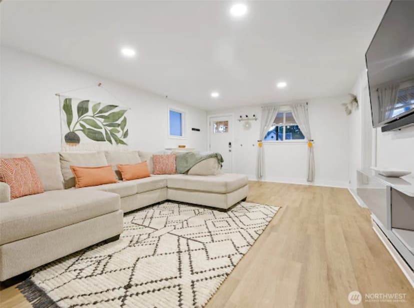 Property photo for 2118 S Sheridan Avenue, Tacoma photo 12