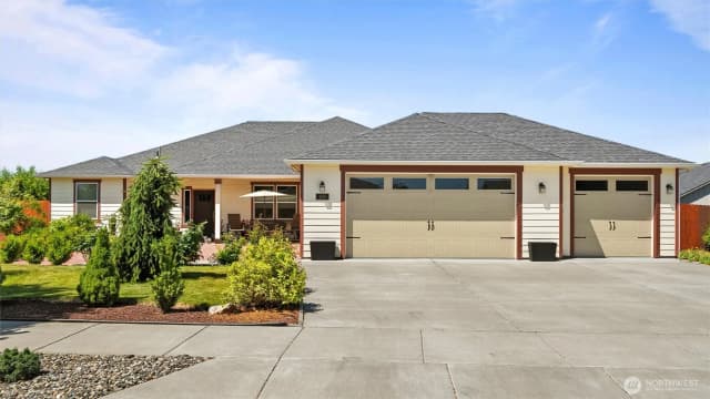 Property photo for 405 Diamond Gate Road, Walla Walla