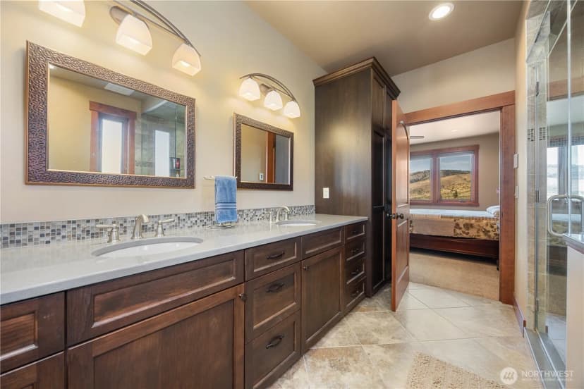 Property photo for 920 Shooting Star Lane, Chelan photo 16