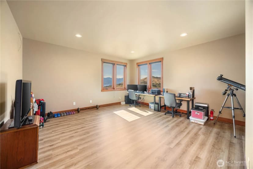 Property photo for 920 Shooting Star Lane, Chelan photo 18