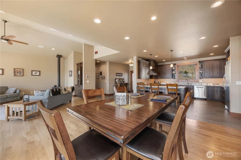 Property photo for 920 Shooting Star Lane, Chelan photo 9