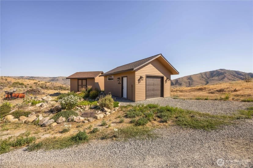 Property photo for 920 Shooting Star Lane, Chelan photo 32