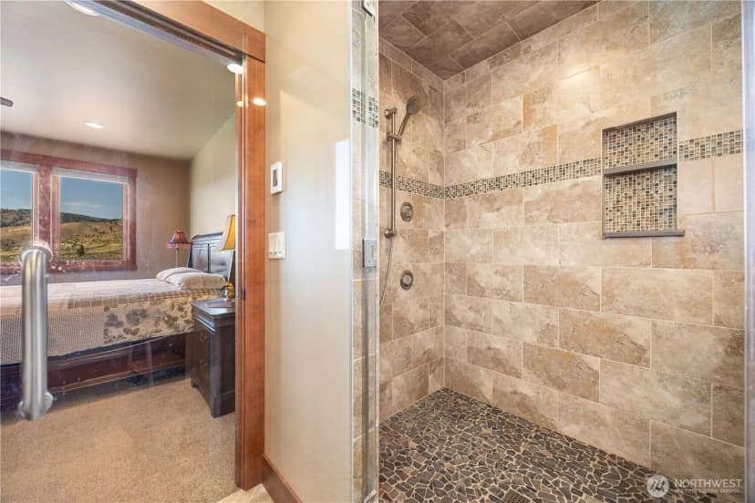 Property photo for 920 Shooting Star Lane, Chelan photo 17