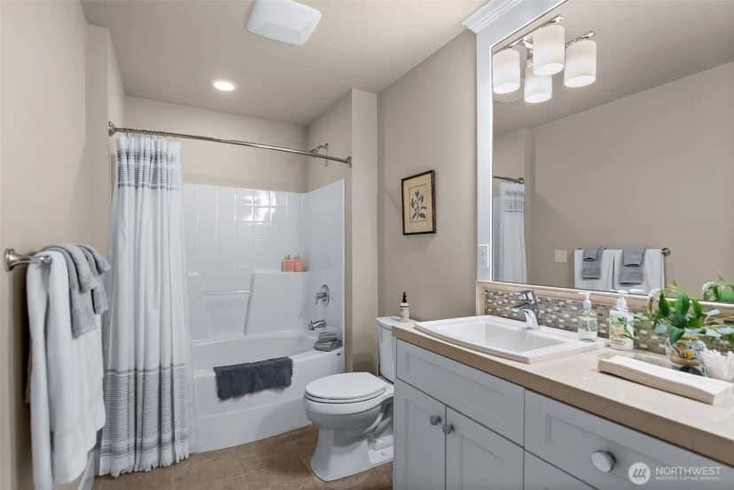Property photo for 915 7th Court, Fox Island photo 29