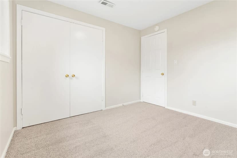 Property photo for 17611 118th Avenue Se, Renton photo 18