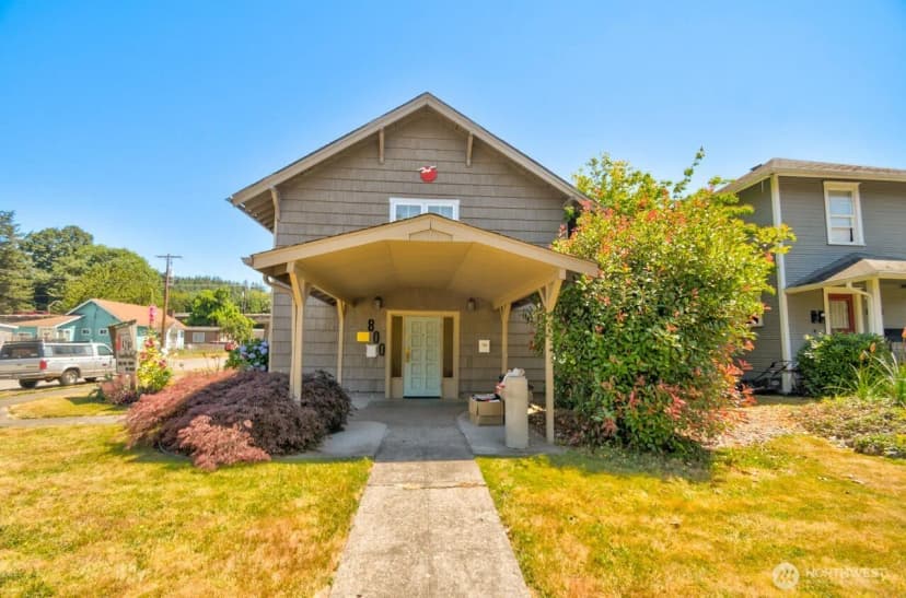 Property photo for 800 S Pearl Street, Centralia photo 3
