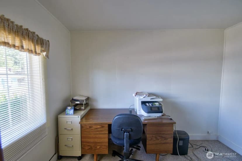 Property photo for 800 S Pearl Street, Centralia photo 8