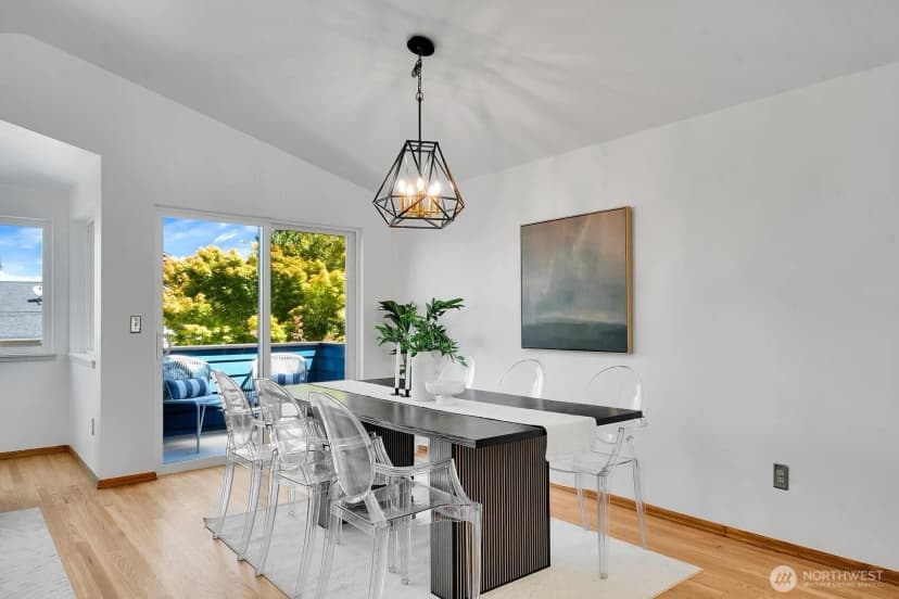 Property photo for 2613 Nw 86th Street, Seattle photo 4