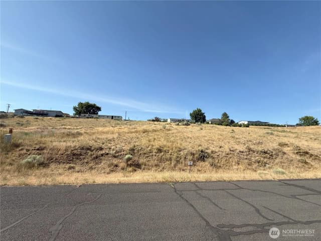 Property photo for 0 6th St Lot 12, Odessa