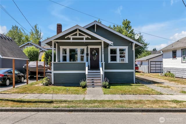 Property photo for 1722 Harding Street, Enumclaw photo 4