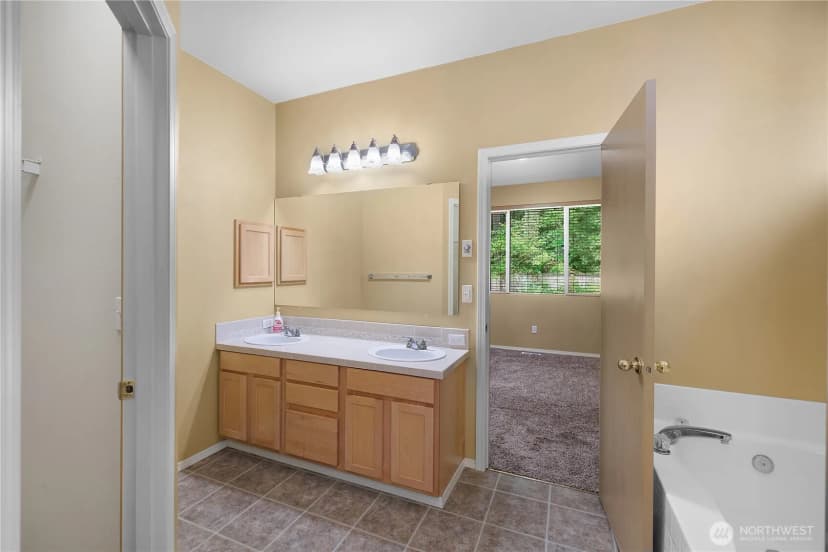 Property photo for 431 Craftsman Drive Nw, Olympia photo 14