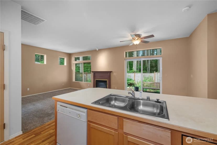 Property photo for 431 Craftsman Drive Nw, Olympia photo 6